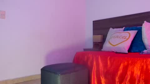 Snapshot of milahot23 chatting on 11-06-25, 06:42 mila online show from 11-06-25, 06:42