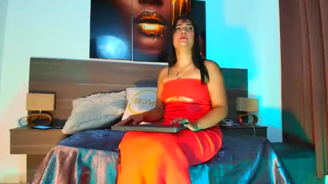 Snapshot of milahot23 chatting on 05-01-26, 11:04 mila online show from 05-01-26, 11:04