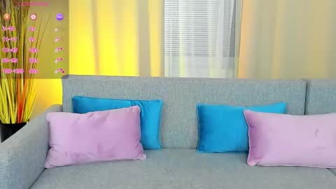 Snapshot of milaloove chatting on 09-14-25, 08:08 Mila online show from 09-14-25, 08:08