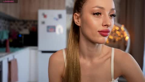 Mila online show from 01-07-26, 05:54