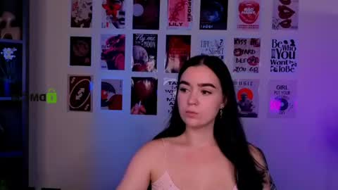 Snapshot of milamiuuu chatting on 07-21-26, 07:16 milamiuuu online show from 07-21-26, 07:16