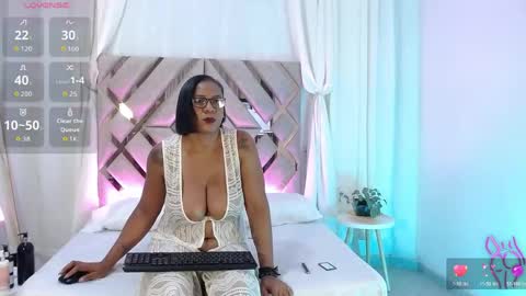 MilaMonroeXX online show from 06-03-26, 02:03
