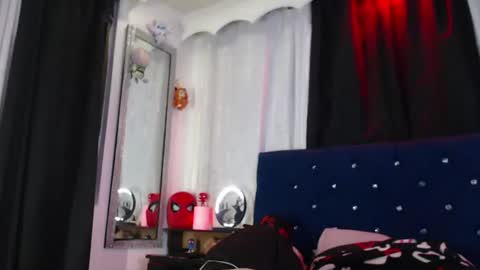 Snapshot of milan_anxel chatting on 06-14-26, 12:19 Milan Anxel online show from 06-14-26, 12:19
