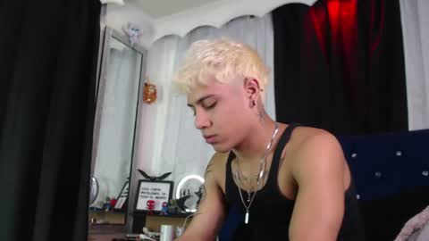 Snapshot of milan_anxel chatting on 07-17-26, 01:12 Milan Anxel online show from 07-17-26, 01:12