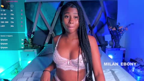 Snapshot of milan_ebony chatting on 01-22-25, 11:12 Milan online show from 01-22-25, 11:12