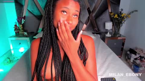 Snapshot of milan_ebony chatting on 01-24-25, 05:32 Milan online show from 01-24-25, 05:32