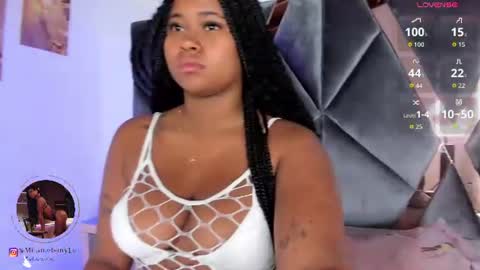 Snapshot of milan_ebony chatting on 07-19-26, 11:47 Milan online show from 07-19-26, 11:47