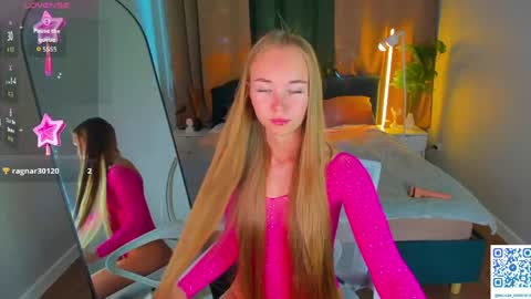 Milana online show from 06-01-26, 01:07