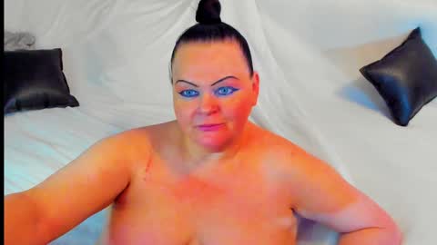 Lana online show from 12-29-24, 10:36