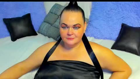 Lana online show from 11-08-25, 06:13