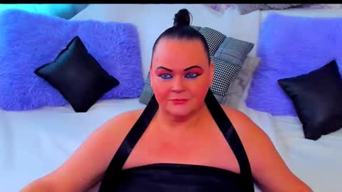 Lana online show from 11-18-25, 09:25