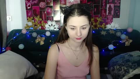 Snapshot of milanaroz chatting on 12-31-24, 05:55 milanaroz online show from 12-31-24, 05:55