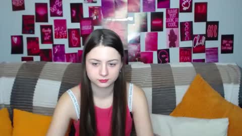 Snapshot of milanaroz chatting on 03-01-25, 05:42 milanaroz online show from 03-01-25, 05:42