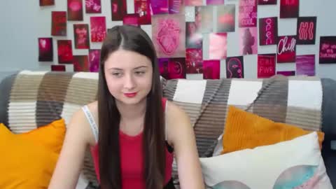 Snapshot of milanaroz chatting on 03-08-25, 09:28 milanaroz online show from 03-08-25, 09:28