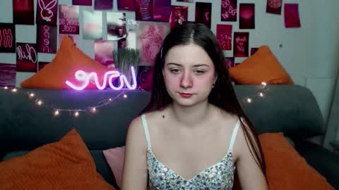 Snapshot of milanaroz chatting on 11-02-25, 06:05 milanaroz online show from 11-02-25, 06:05