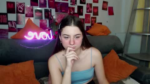 Snapshot of milanaroz chatting on 11-07-25, 06:13 milanaroz online show from 11-07-25, 06:13