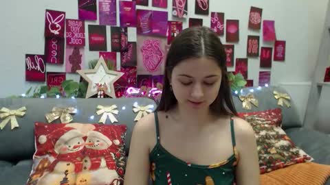 milanaroz online show from 12-20-25, 06:31