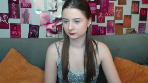 milanaroz online show from 04-11-26, 05:34