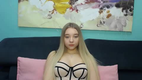 Milana online show from 03-06-26, 06:32