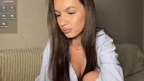 milanasugar online show from 04-10-26, 07:40