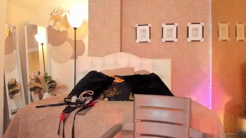 aya online show from 10-10-25, 07:35