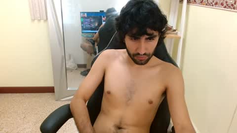 Snapshot of milanzaire chatting on 01-06-25, 02:04 milanzaire online show from 01-06-25, 02:04