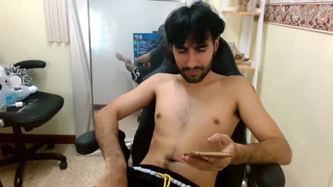 Snapshot of milanzaire chatting on 01-08-25, 04:02 milanzaire online show from 01-08-25, 04:02