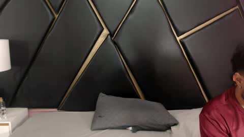 Snapshot of milanzaire chatting on 10-02-25, 11:34 milanzaire online show from 10-02-25, 11:34