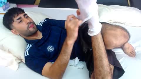 Snapshot of milanzaire chatting on 10-04-25, 12:41 milanzaire online show from 10-04-25, 12:41