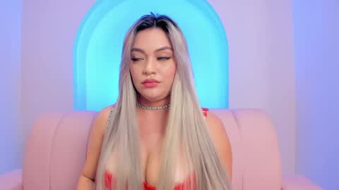 Snapshot of milaowens chatting on 04-23-26, 12:29 Sexy Mila online show from 04-23-26, 12:29