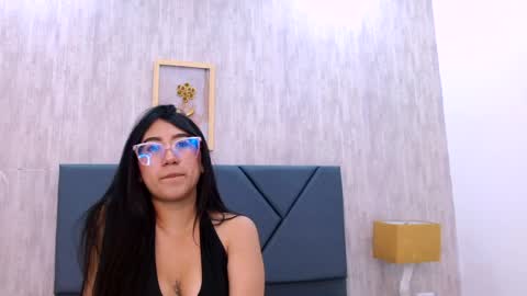 Snapshot of milarosee_ chatting on 05-21-26, 11:50 Mila Rose online show from 05-21-26, 11:50