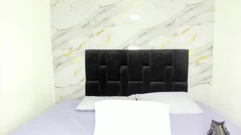 MilaRossi online show from 03-24-26, 12:21