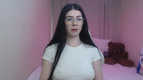 Snapshot of milasecretsss chatting on 04-30-26, 11:49 milasecretsss online show from 04-30-26, 11:49