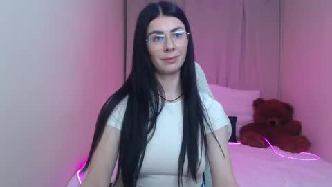 Snapshot of milasecretsss chatting on 05-08-26, 07:25 milasecretsss online show from 05-08-26, 07:25