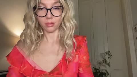 Snapshot of milayah chatting on 04-22-26, 05:03 Mila online show from 04-22-26, 05:03