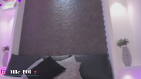 M I L E  online show from 07-02-26, 08:48