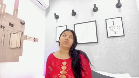 Snapshot of mile_u chatting on 01-22-25, 03:20 Milena online show from 01-22-25, 03:20