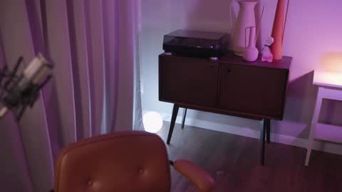 Snapshot of mileeena chatting on 12-11-24, 12:23 M Telegram mamagotachannel online show from 12-11-24, 12:23