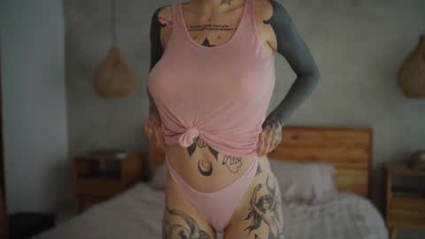 Snapshot of mileeena chatting on 02-04-25, 10:10 M Telegram mamagotachannel online show from 02-04-25, 10:10