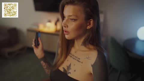 Snapshot of mileeena chatting on 09-27-25, 01:27 M Telegram mamagotachannel online show from 09-27-25, 01:27