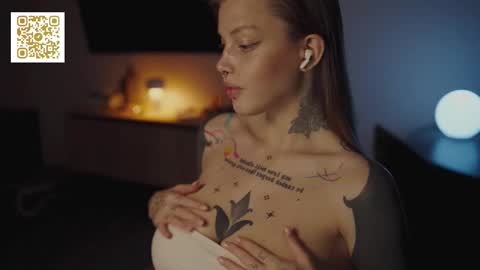 Snapshot of mileeena chatting on 11-13-25, 02:05 M Telegram mamagotachannel online show from 11-13-25, 02:05