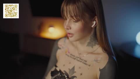 Snapshot of mileeena chatting on 11-24-25, 02:06 M Telegram mamagotachannel online show from 11-24-25, 02:06