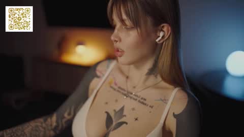 Snapshot of mileeena chatting on 11-25-25, 01:11 M Telegram mamagotachannel online show from 11-25-25, 01:11