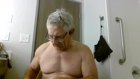 Snapshot of milehi1958 chatting on 06-29-26, 10:37 Milehi1958 online show from 06-29-26, 10:37