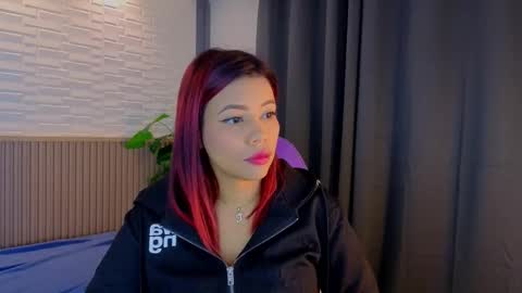 Snapshot of milena_lawson chatting on 10-07-25, 11:07 milena_lawson online show from 10-07-25, 11:07