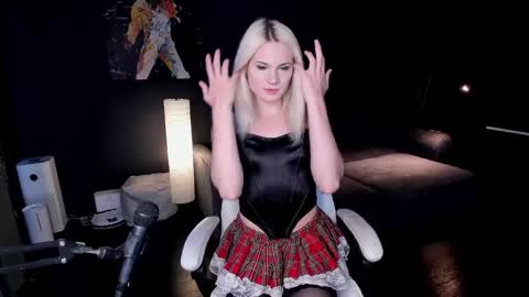 Milena online show from 05-26-26, 05:25