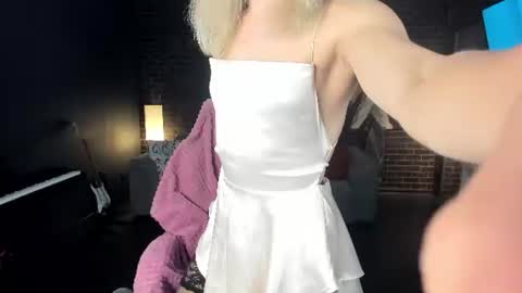 Milena online show from 07-04-26, 07:36