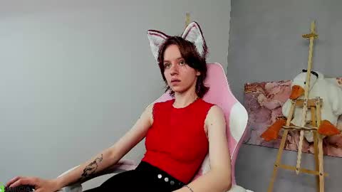 Snapshot of milena_milyan chatting on 06-13-26, 01:25 Milena online show from 06-13-26, 01:25