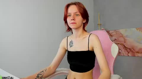 Snapshot of milena_milyan chatting on 07-03-26, 01:23 Milena online show from 07-03-26, 01:23