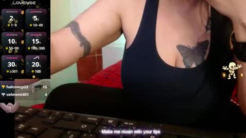 Snapshot of milenacams chatting on 12-22-24, 10:25 milena online show from 12-22-24, 10:25